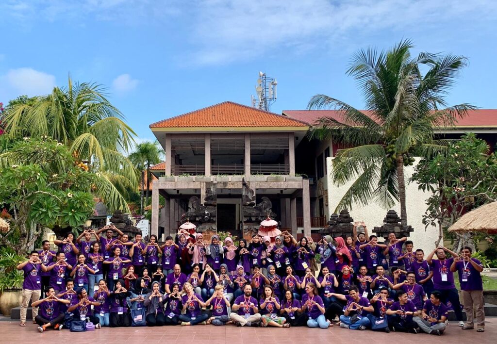 Alfin dan Peserta EPIC berpose bersama di Plagoo Hotel Nusa Dua Bali (17-29/6).