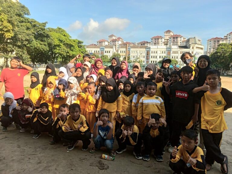 Lolos KKN Dik Batch 9 : Mahasiswa Pendidikan Bahasa Inggris Sukses Bimbing Siswa Di Malaysia